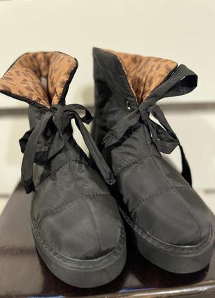 Дутики женские