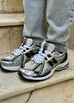 Женские кроссовки new balance 1906r white gold