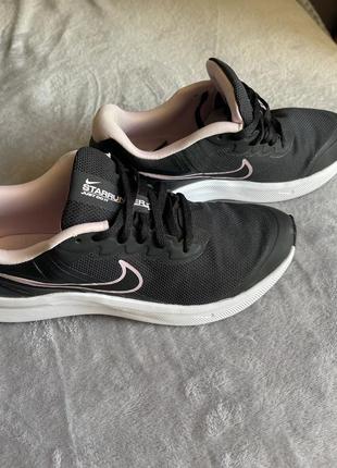 Nike кросівки жіночі. 37 розмір2 фото