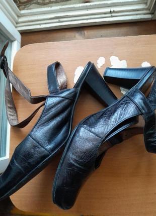 Распродажа!!! кожаные босоножки, туфли,authentic2 фото