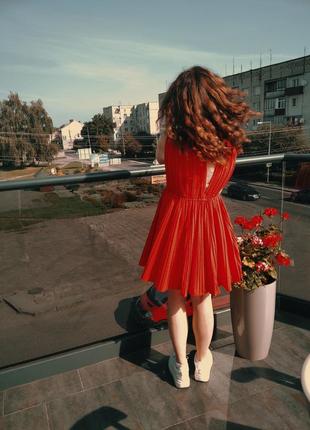 Червона сукня плісе zara2 фото