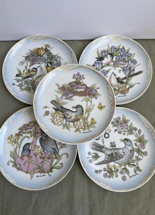 Коллекционные тарелки средние из серии "птицы. месяцы года", hutschenreuther3 фото