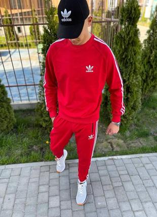 Спортивный костюм adidas