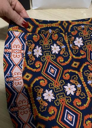 Яркая мини юбка naf naf р.с 5