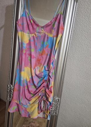 Платье футляр по фигуре бюстье с акварельным мраморным принтом3 фото