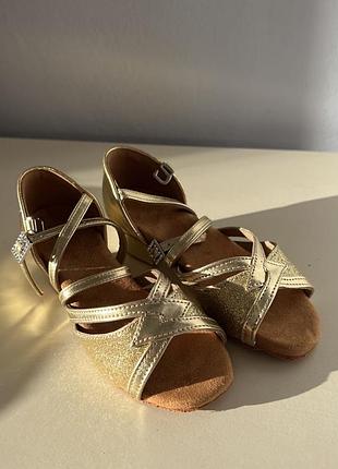 Туфли золотые для бальных танцев 3