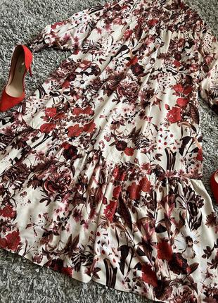 Красива сукня вільного крою в квітковий принт7 фото