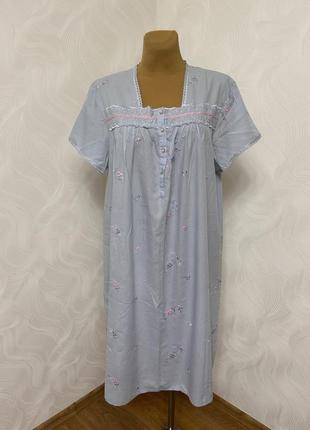 Нежная рубашка с вышивкой