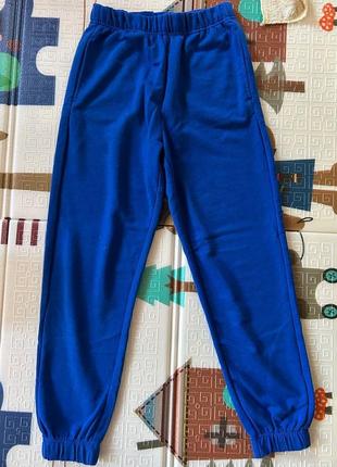 Спортивные штаны