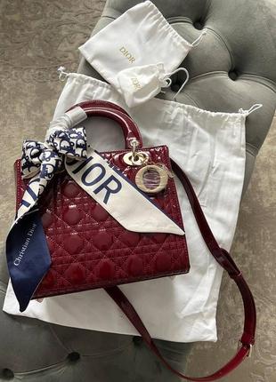 Шкіряна лакова сумка в стилі christian dior