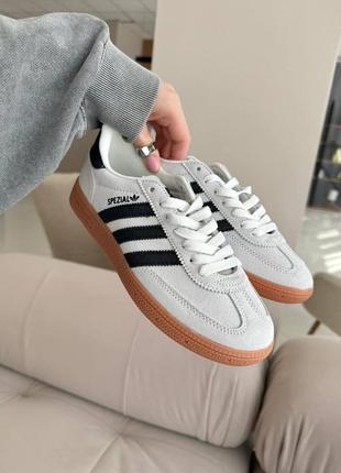 Кросівки adidas1 фото