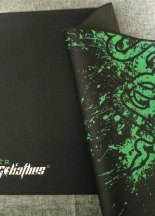 Коврик для мышки- игровая поверхность razer goliathus 40x90см прошитый по краям, небольной дефект