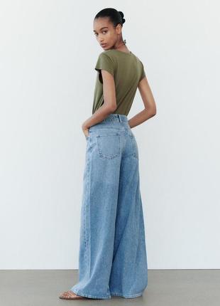 Джинсы wide leg в наличии