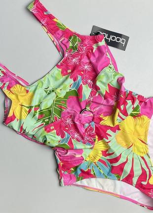 Яркий слитный купальник с моделирующим эффектом от boohoo
