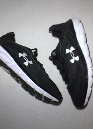 Кросівки фірми under armour 42 розміри за устілкою 26,5 см