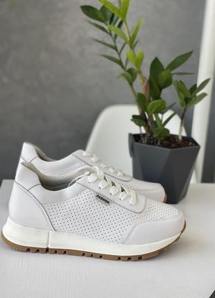 Базовые кроссовки белые из натуральной кожи2 фото