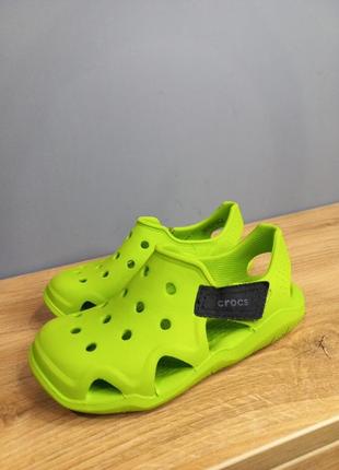 Фірменні,оригінал,яркі,якісні,босоніжки на липучці