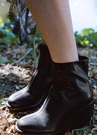 Кожаные черные сапоги водостойкие zara new6 фото