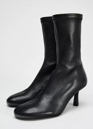 Кожаные черные ботильоны, китен хил zara new