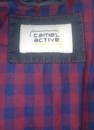 Стильный темно-серый пиджак