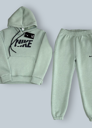 Теплый костюм на флисе найк nike 146-164 см туречевая оливка