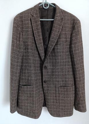 Чоловічий піджак із шерсті в клітинку