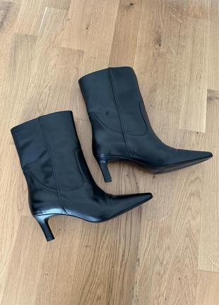 Отличные кожаные сапожки mango не zara