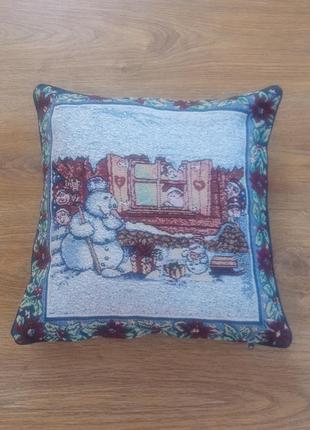 Подушка декор из гобелена со ⛄ в отличном состоянии