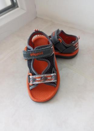 Босоножки сандалии бренда clarks doodles 796 4,5 eur 20,52 фото