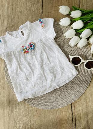 Легкая футболочка на девочку с бантиком