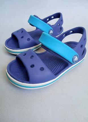 Босоножки crocs