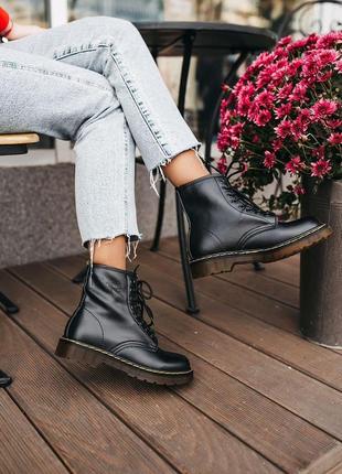 Женские ботинки dr. martens black logo v / smb