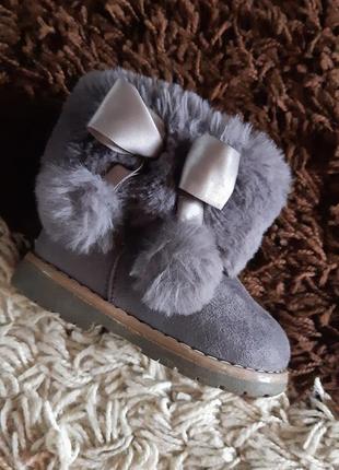 Зимние ботинки для девочек.