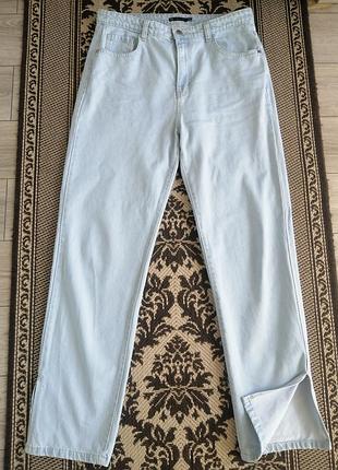 Джинси, з розрізом внизу