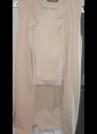 Красивые брюки zara+ накидка и майка в подарок.замеры- пот-40см, пос-50см, длина 95см. майка h&amp;m