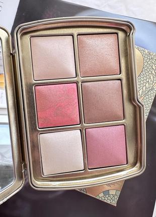 Палетка hourglass caution extreme lash mascara