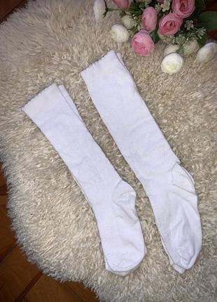 Білі гольфи з сердечками