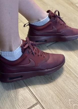 Кросівки оригінальні