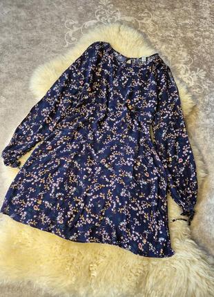 Натуральне плаття в квіточку