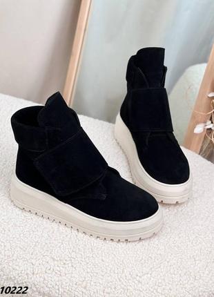 Черевики чорні жіночі