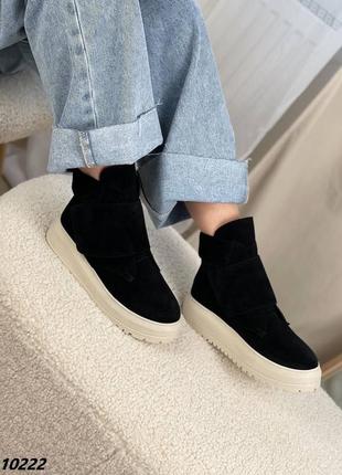 Черевики чорні жіночі