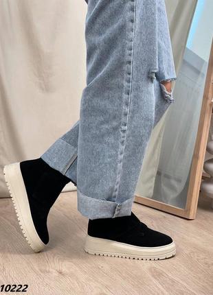 Черевики чорні жіночі