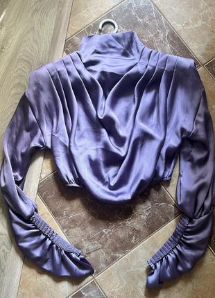 Шикарная блуза лиловая 38/м
