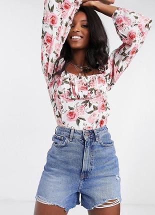 Многоцветный топ с цветочным принтом и рюшами на груди asos design