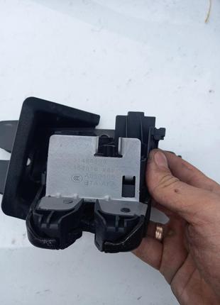 31349380, 32149889 - volvo xc40,  замок кришки багажника