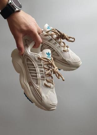 Стильні брендові кросівки