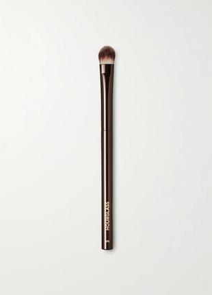 Кисть для макияжа hourglass all-over shadow brush #3 оригинал