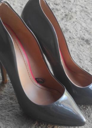 Туфли stradivarius 41 размер
