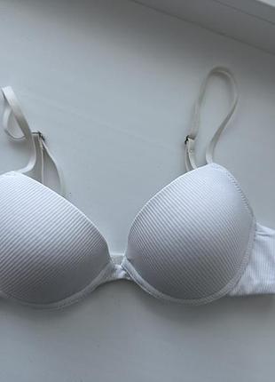 Бюстгальтер