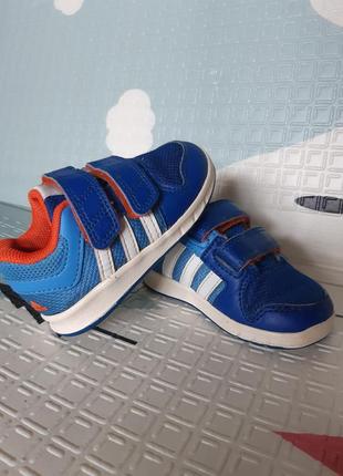 Кроссовки adidas 20 размер